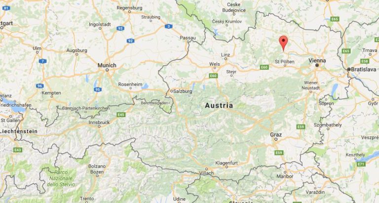 Where is Krems an der Donau on map Austria