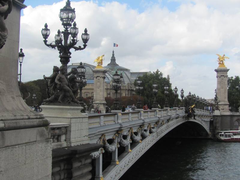 Pont Alexandre III - World Easy Guides