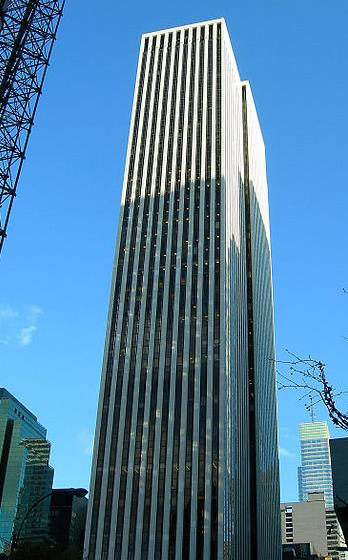 General Motors Building - World Easy Guides